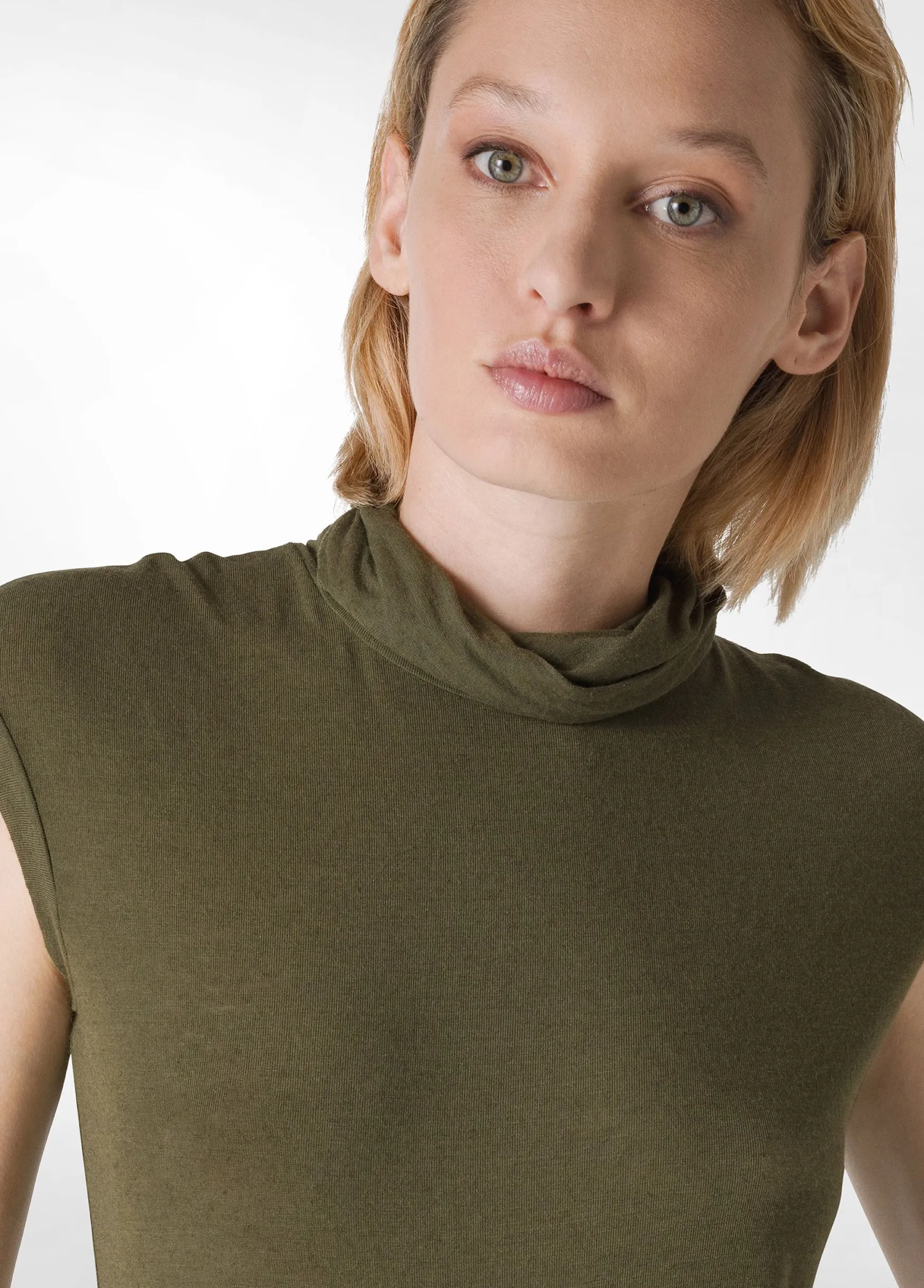 Cheap DEHA Cashmere Blend High Neck T-Shirt Green Olive Green