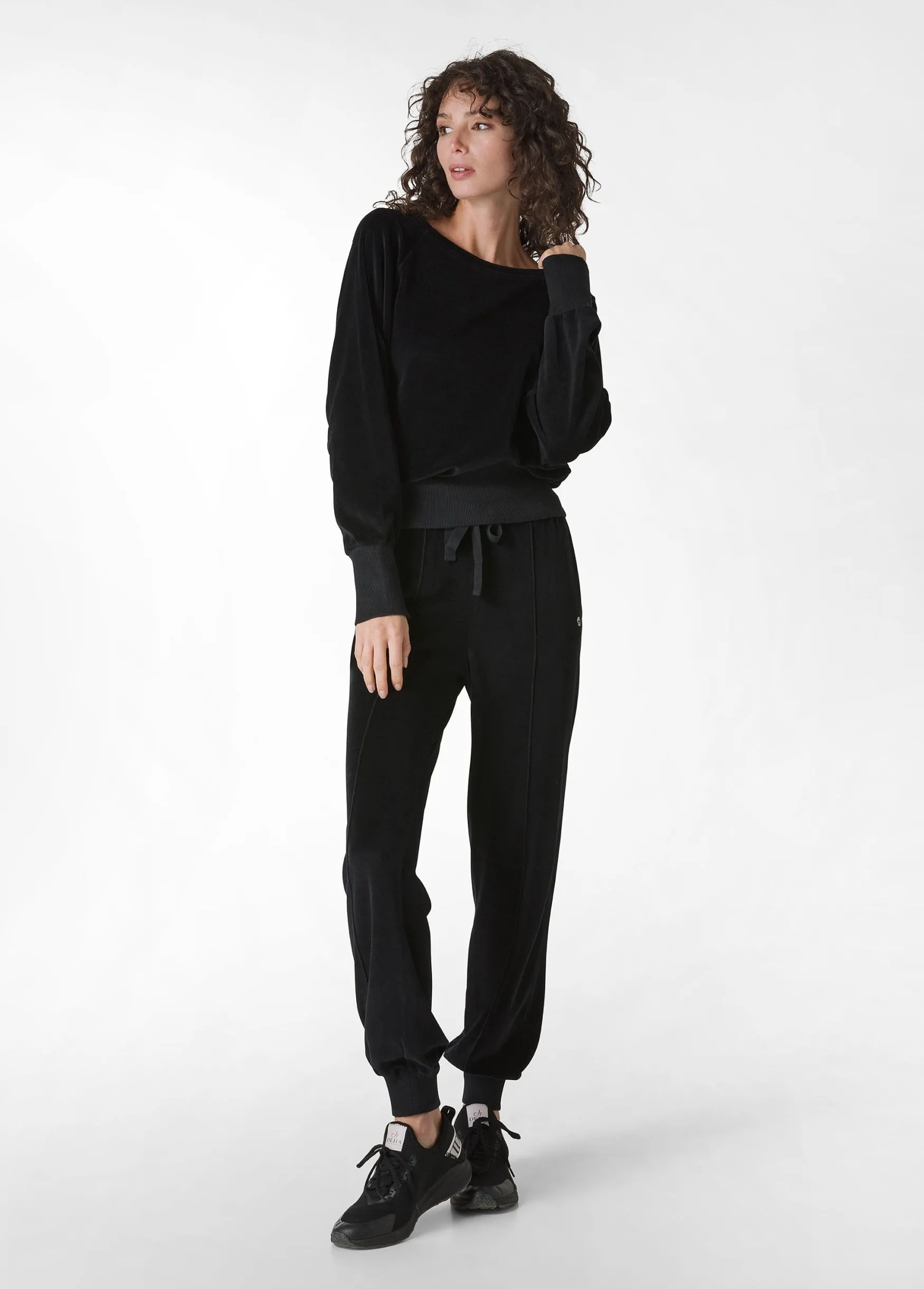 New DEHA Chenille Lounge Sweatshirt Black